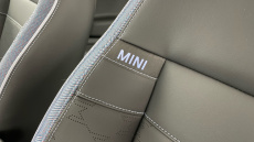 MINI Cooper 135kW E Classic [Level 1] 41kWh 3dr Auto Electric Hatchback